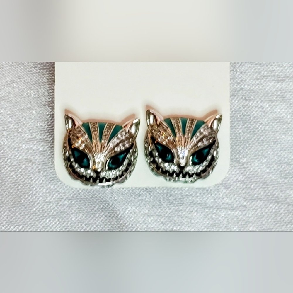 Artisinal Sterling Silver With Black & White Diamonds, Grinning Cat Earrings.EUC